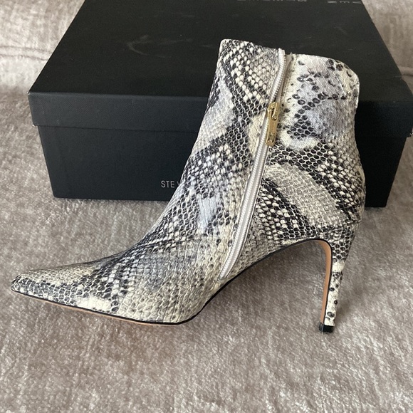 Steven ankle boot in a muti color size 7/5 - Picture 4 of 7